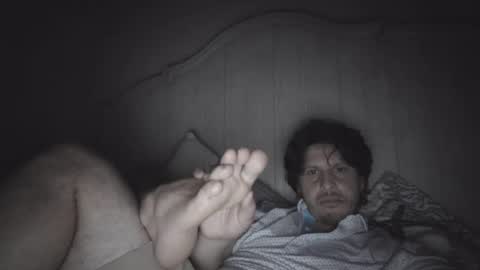 Snapshot of johnjohn90909 chatting on September 13, 12:54 am johnjohn online show from September 13, 12:54 am