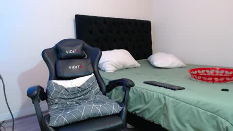 john online show from January 14, 11:16 pm