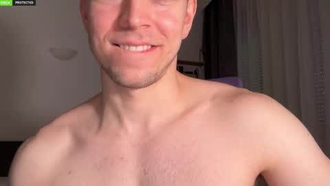Snapshot of johnnnyhorny chatting on June 3, 9:01 am Johnny online show from June 3, 9:01 am
