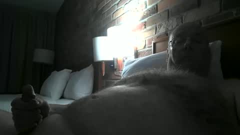 Snapshot of johnny61m chatting on September 11, 3:50 am Johnny online show from September 11, 3:50 am