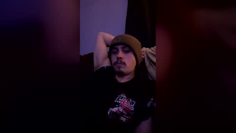 Snapshot of johnny981047 chatting on February 21, 4:35 am johnny981047 online show from February 21, 4:35 am