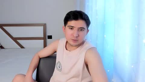 Snapshot of johnny_big_ass chatting on January 17, 8:19 am Johnny online show from January 17, 8:19 am