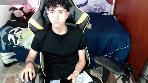 johnny_cagee online show from December 11, 10:25 am