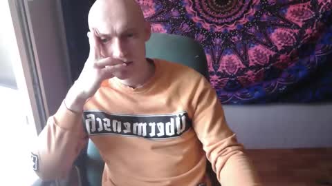 Johnny online show from October 10, 8:13 am