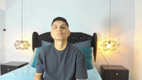 Snapshot of johnny_romano chatting on February 11, 8:52 pm johnny_romano online show from February 11, 8:52 pm
