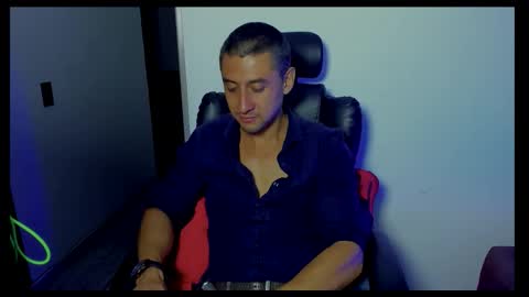 Johnny online show from November 29, 1:30 am