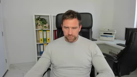 Snapshot of johnnydough82 chatting on December 2, 8:30 am johnnydough82 online show from December 2, 8:30 am