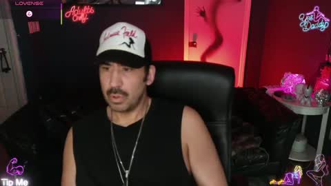 Snapshot of johnnyfromspace chatting on April 19, 7:51 am Johnny from Space online show from April 19, 7:51 am
