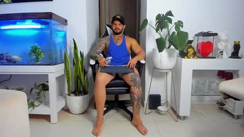 JOHNNY online show from October 3, 1:02 am