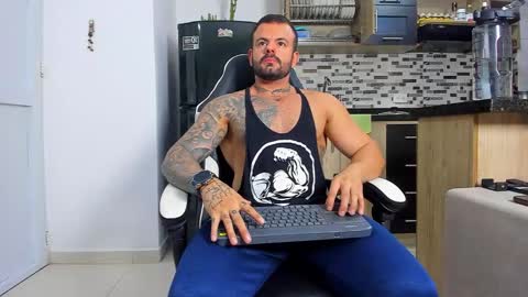 JOHNNY online show from December 1, 12:15 am