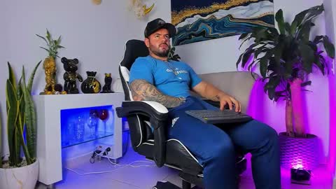 JOHNNY online show from January 18, 12:14 am