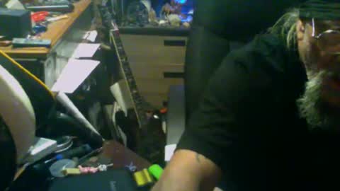 johnnyshung1 online show from January 12, 7:13 am