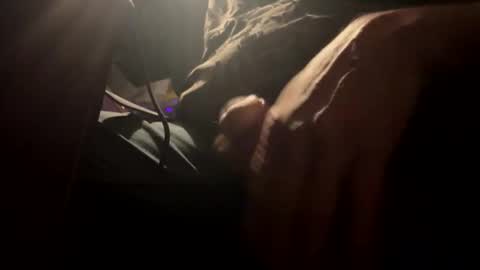 johnnyshung1 online show from April 11, 8:51 am