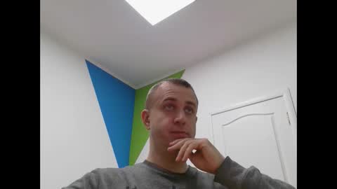 johnoreon online show from February 16, 7:04 am