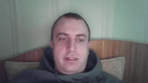 Snapshot of johnoreon chatting on February 10, 10:19 am johnoreon online show from February 10, 10:19 am