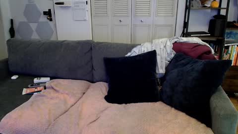 Snapshot of johnresmain chatting on December 11, 5:15 pm johnresmain online show from December 11, 5:15 pm