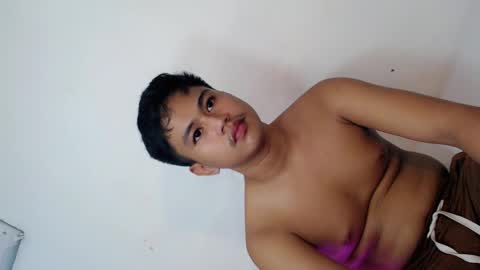 Snapshot of johnrico30 chatting on November 1, 8:05 am johnrico30 online show from November 1, 8:05 am