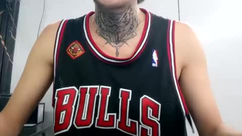 johnsonisaac94  online show from February 8, 1:22 am