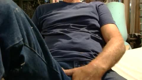 Snapshot of johnstrong699 chatting on September 15, 1:00 pm johnstrong online show from September 15, 1:00 pm