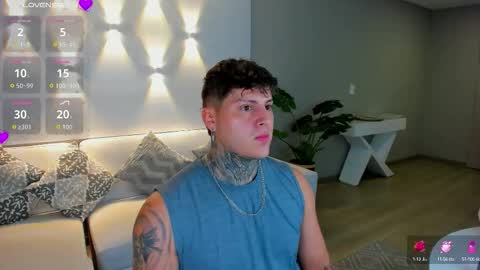 Snapshot of johny_multicum chatting on September 13, 7:41 am Johny online show from September 13, 7:41 am