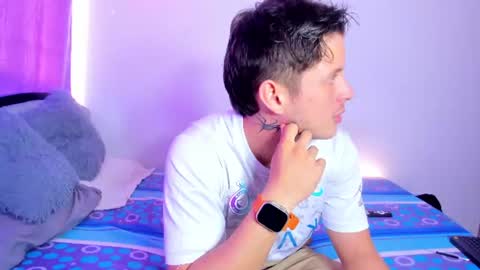johnycooper08 online show from June 30, 1:56 pm
