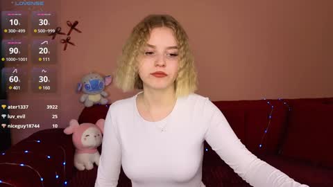 Snapshot of joice_queen chatting on January 8, 3:40 am Paula online show from January 8, 3:40 am