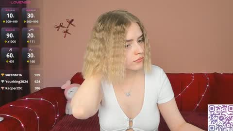 Snapshot of joice_queen chatting on January 9, 12:46 am Paula online show from January 9, 12:46 am