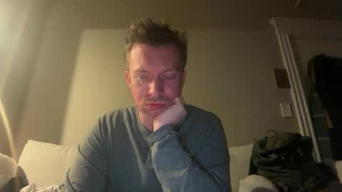 jojohalloran64 online show from January 14, 3:12 am