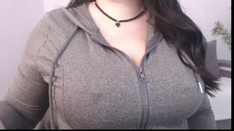 Jolene online show from March 10, 10:20 am