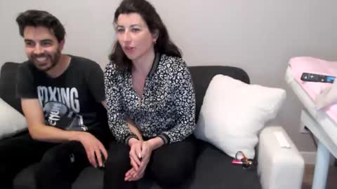 Snapshot of jolie_cam chatting on April 1, 6:38 pm jolie_cam online show from April 1, 6:38 pm