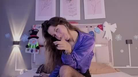 jolie_lov online show from November 25, 1:44 pm