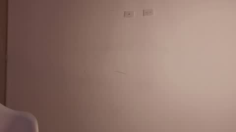 jolie_lov online show from November 26, 1:23 pm