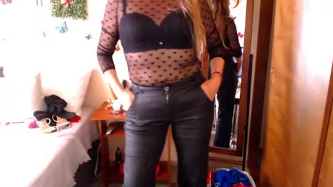 Jolie Mature online show from May 8, 7:41 pm
