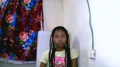 Snapshot of joliekah27 chatting on January 24, 6:35 pm joliekah27 online show from January 24, 6:35 pm