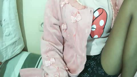 joliekah27 online show from January 7, 8:44 pm