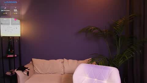 Polly  online show from October 30, 2:24 am