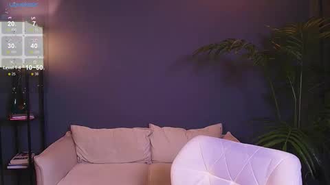 Polly  online show from November 7, 7:19 am