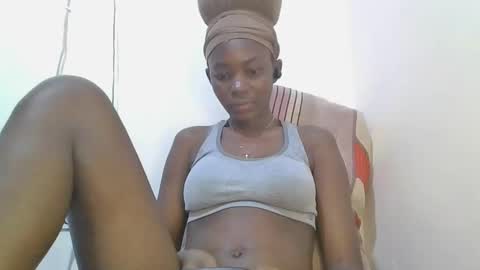 jollynabeb online show from October 12, 6:07 pm