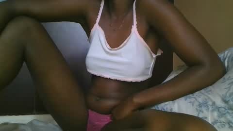 Snapshot of jollynabeb chatting on February 9, 9:35 am jollynabeb online show from February 9, 9:35 am