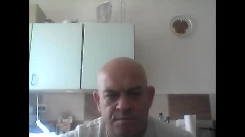 Snapshot of jolmasz30 chatting on October 19, 9:32 am jolmasz30 online show from October 19, 9:32 am