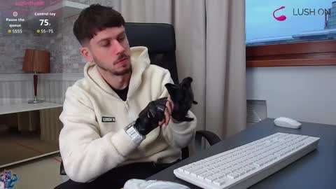 JonahShaw online show from October 7, 4:42 am