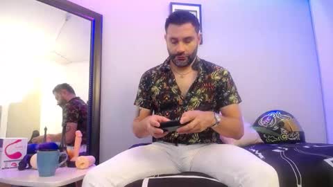  JONAS BEARD  online show from November 30, 3:16 pm