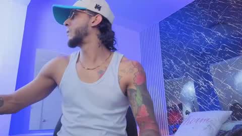 Snapshot of jonas_conor chatting on June 1, 7:48 pm Jonas online show from June 1, 7:48 pm
