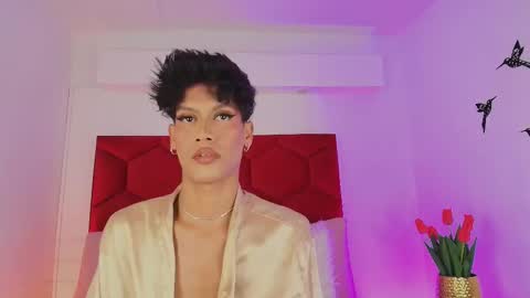 Jonas  online show from September 14, 12:59 pm