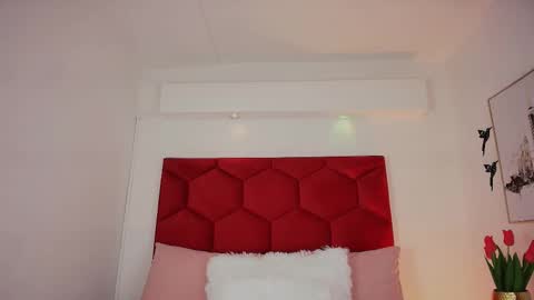 Jonas  online show from September 21, 12:51 pm