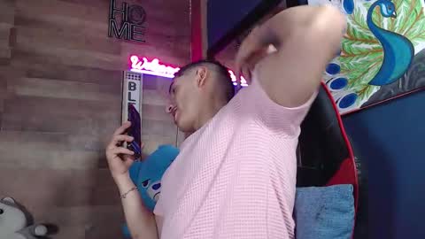 jonathancast08 online show from October 4, 9:46 pm