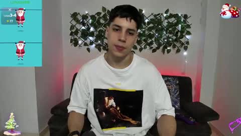 Instagram jonathanfit14 online show from December 12, 9:04 pm