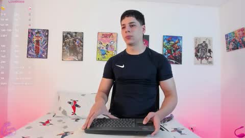 Instagram jonathanfit14 online show from March 4, 8:59 pm