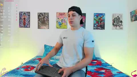 Instagram jonathanfit14 online show from March 9, 8:13 pm