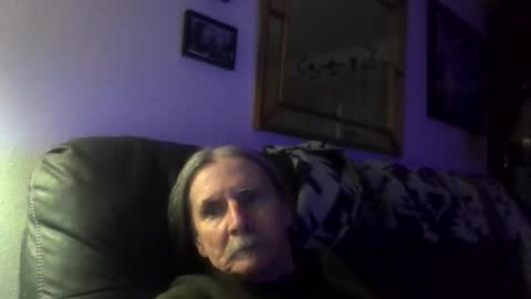 Jonelvis123456 online show from February 16, 8:43 am